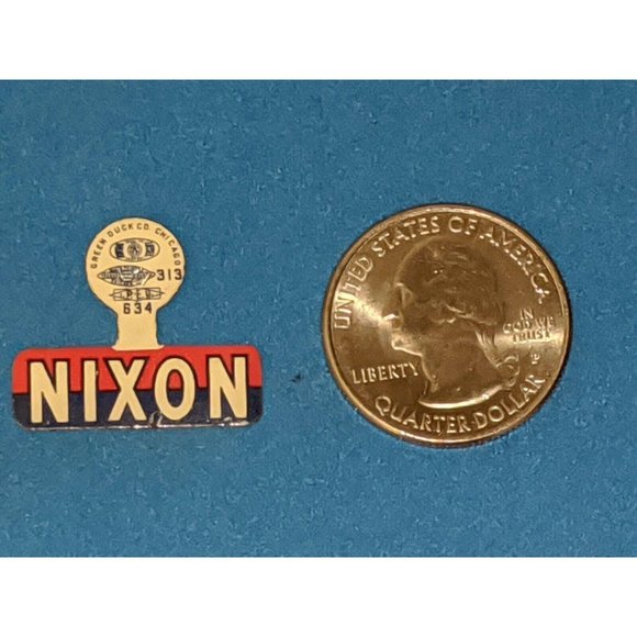 Original 1960's Richard Nixon Campaign Tin Fold Over Pin Button Red White & Blue - Picture 3 of 3